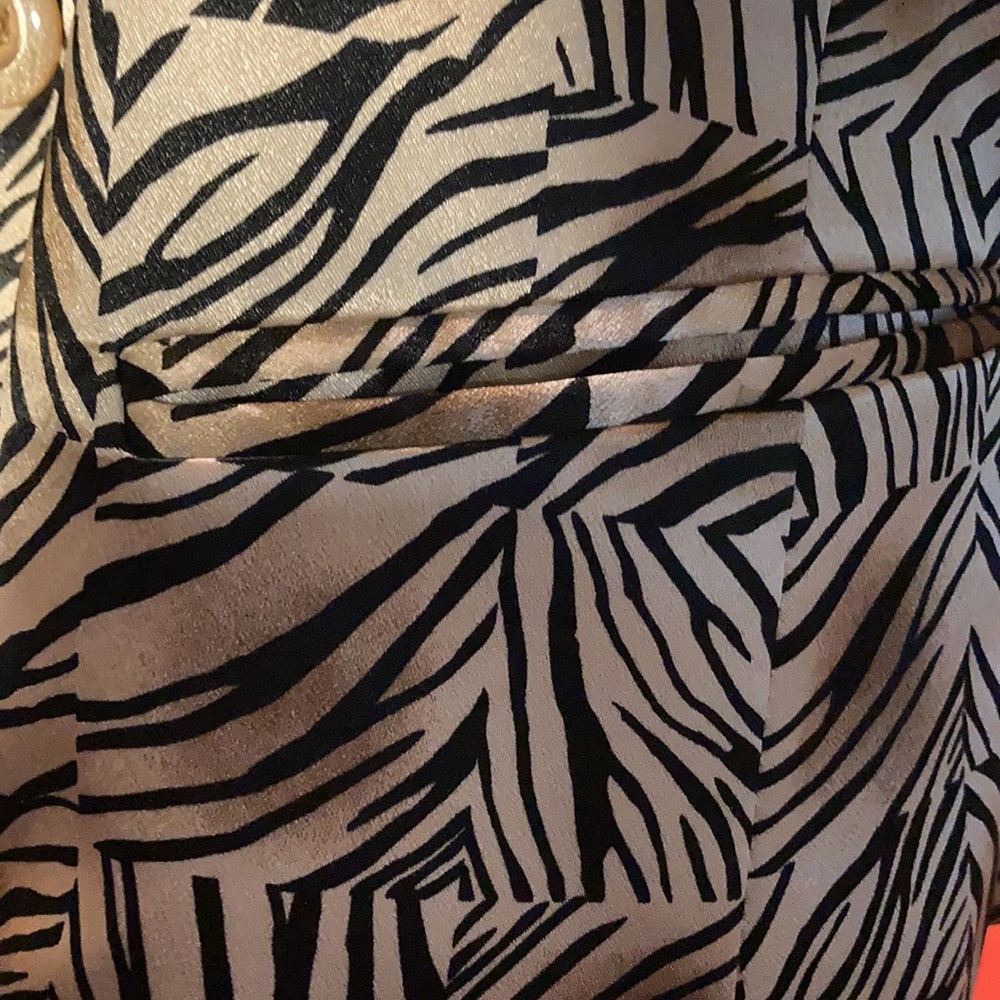 Clio Jacket - Picture 2 of 7